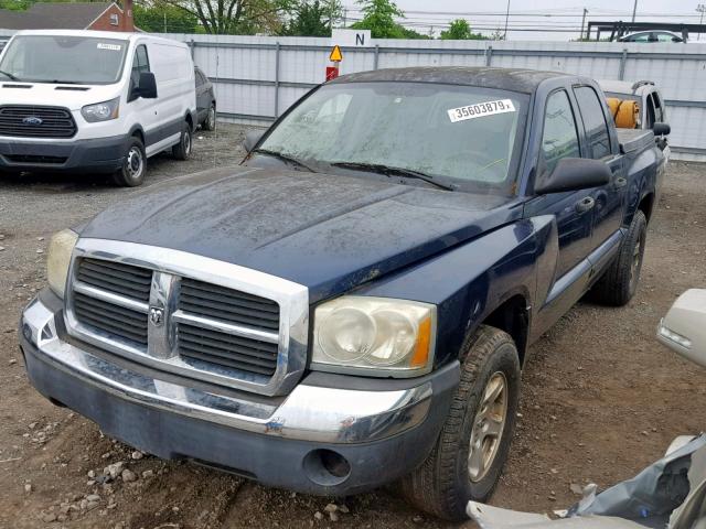 1D7HW48N25S139668 - 2005 DODGE DAKOTA QUA BLUE photo 2