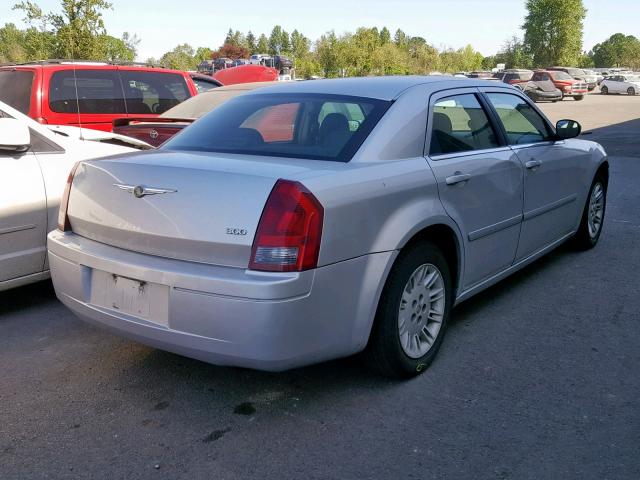 2C3KA43R76H484362 - 2006 CHRYSLER 300 SILVER photo 4