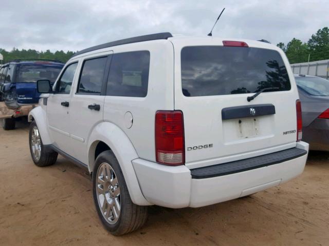 1D4PT4GK1BW596985 - 2011 DODGE NITRO HEAT WHITE photo 3