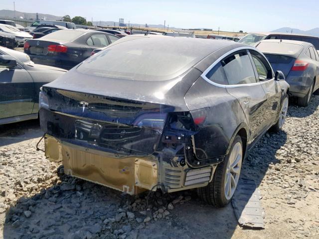 5YJ3E1EAXJF092758 - 2018 TESLA MODEL 3 BLACK photo 4