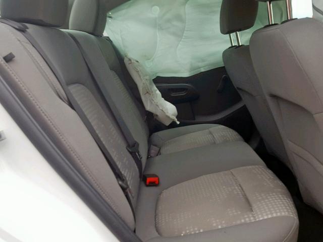 1G1JA5SH1F4174459 - 2015 CHEVROLET SONIC LS WHITE photo 6