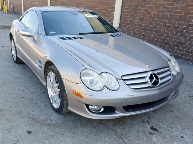 WDBSK71F17F118871 - 2007 MERCEDES-BENZ SL 550 SILVER photo 1