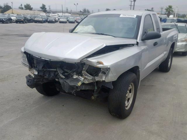 1D7HE22K08S528464 - 2008 DODGE DAKOTA SILVER photo 2