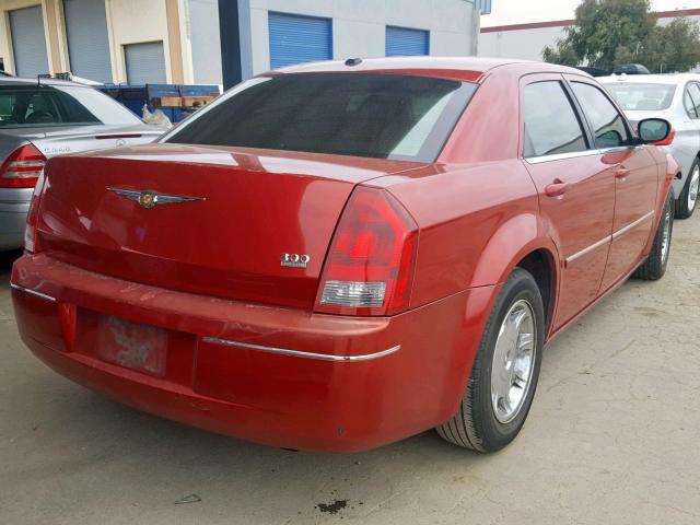 2C3KA53GX7H828496 - 2007 CHRYSLER 300 TOURIN RED photo 4