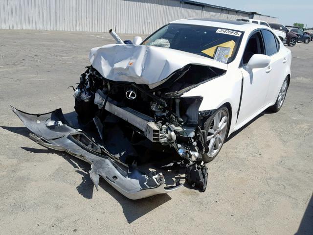 JTHBE262275013729 - 2007 LEXUS IS 350 WHITE photo 2