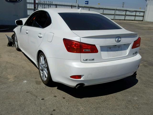 JTHBE262275013729 - 2007 LEXUS IS 350 WHITE photo 3