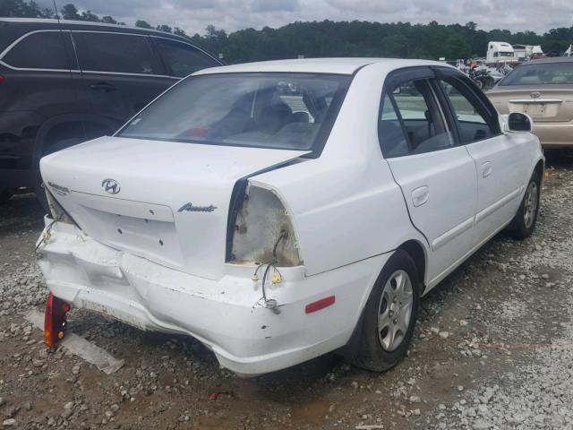 KMHCG45C05U611354 - 2005 HYUNDAI ACCENT GL WHITE photo 4