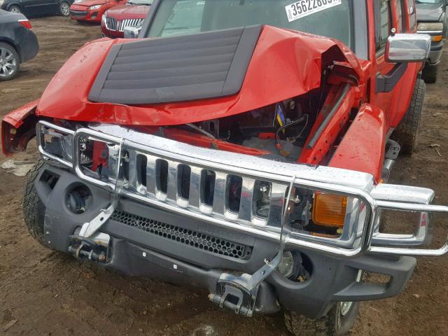 5GTDN136868115327 - 2006 HUMMER H3 RED photo 9