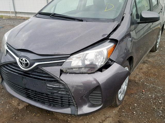 VNKKTUD38HA079913 - 2017 TOYOTA YARIS L GRAY photo 9