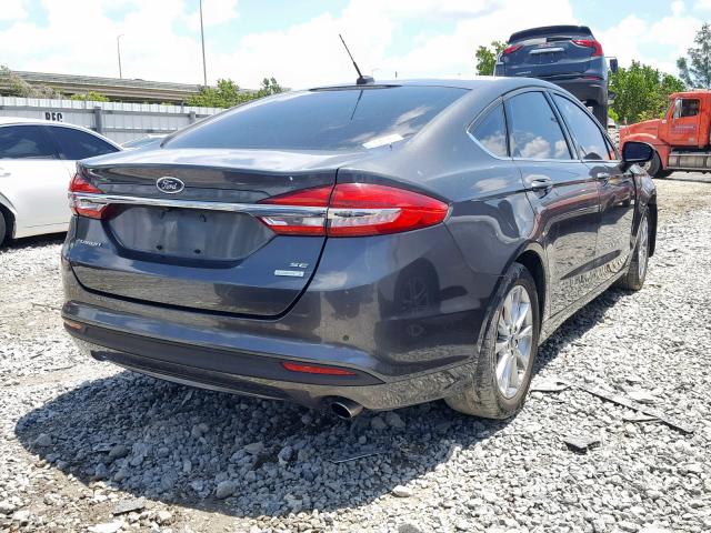 3FA6P0HD1HR118797 - 2017 FORD FUSION SE GRAY photo 4