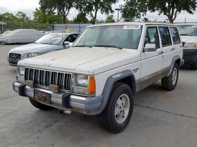 1JCMR7846JT253202 - 1988 JEEP CHEROKEE L WHITE photo 2