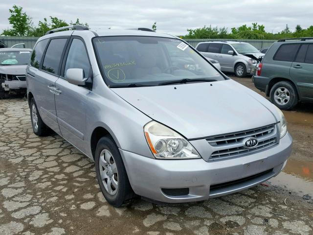 KNDMG4C34A6343628 - 2010 KIA SEDONA LX SILVER photo 1