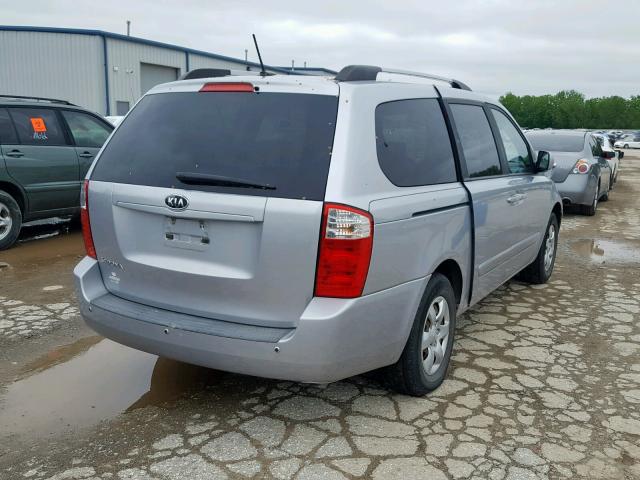 KNDMG4C34A6343628 - 2010 KIA SEDONA LX SILVER photo 4