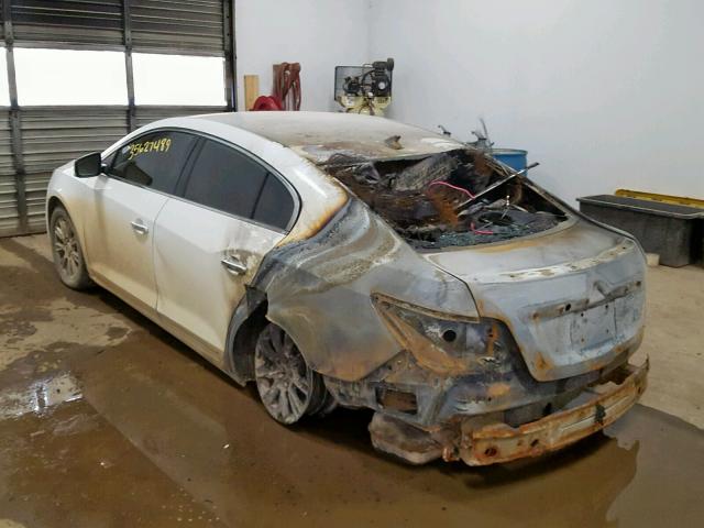 1G4GD5ER6CF136590 - 2012 BUICK LACROSSE P WHITE photo 3