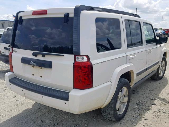 1J8HH48K28C239982 - 2008 JEEP COMMANDER WHITE photo 4