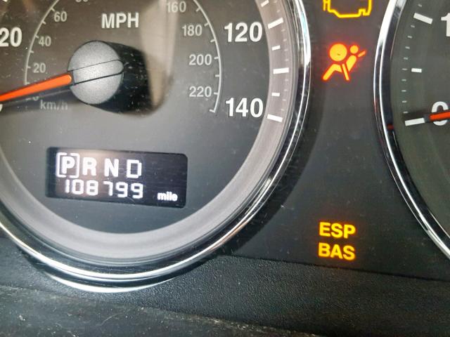 1J8HH48K28C239982 - 2008 JEEP COMMANDER WHITE photo 8