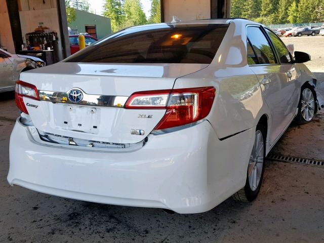 4T1BD1FKXEU130245 - 2014 TOYOTA CAMRY HYBR WHITE photo 4