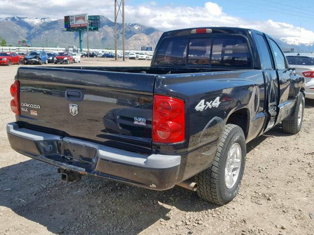 1D7HW42N85S205018 - 2005 DODGE DAKOTA SLT BLACK photo 4