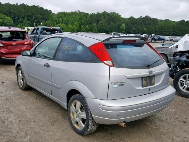 1FAHP31N77W263528 - 2007 FORD FOCUS ZX3 SILVER photo 3