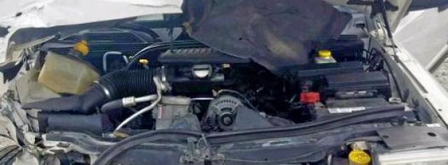 1J8HH48N76C167328 - 2006 JEEP COMMANDER WHITE photo 7