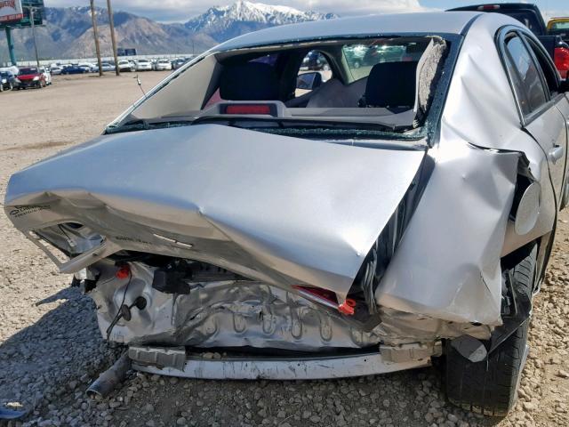 1G1ZC5E05A4105074 - 2010 CHEVROLET MALIBU 1LT ვერცხლისფერი ფოტო 9