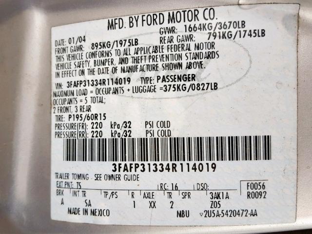 3FAFP31334R114019 - 2004 FORD FOCUS ZX3 SILVER photo 10