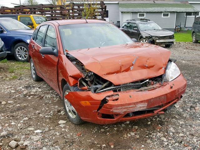 3FAFP37N85R113829 - 2005 FORD FOCUS ZX5 ORANGE photo 1