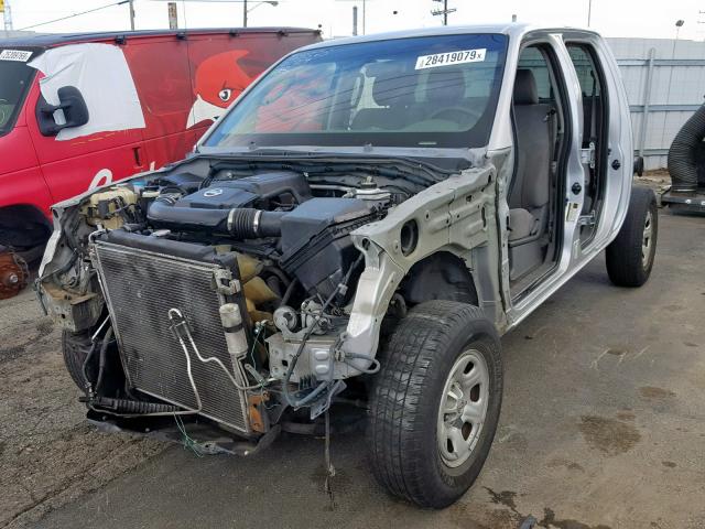 1N6AD07U38C406962 - 2008 NISSAN FRONTIER C SILVER photo 2