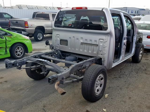 1N6AD07U38C406962 - 2008 NISSAN FRONTIER C SILVER photo 4