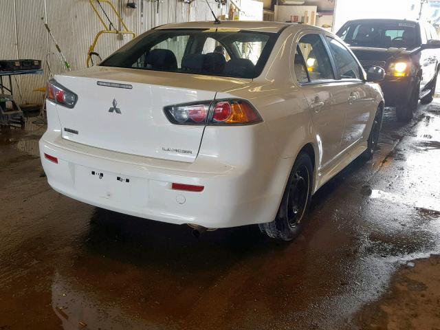 JA32U2FUXFU004091 - 2015 MITSUBISHI LANCER ES WHITE photo 4