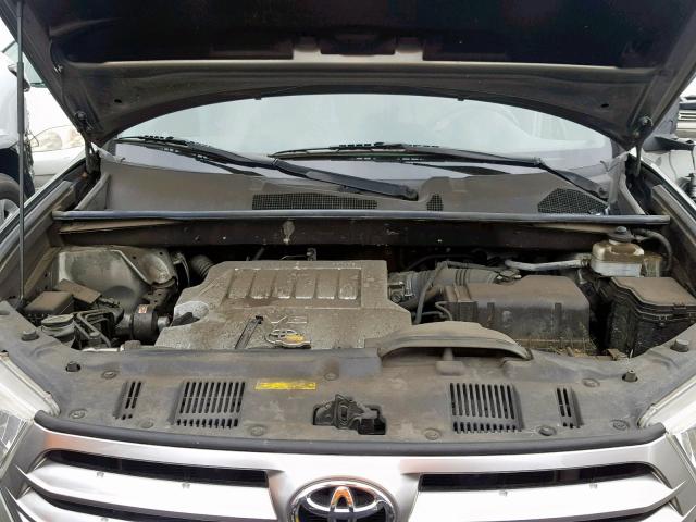 5TDZK3EH6CS058200 - 2012 TOYOTA HIGHLANDER GREEN photo 7