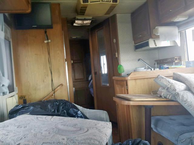 1FDKE30G3KHB23798 - 1989 WINNEBAGO MOTORHOME TWO TONE photo 6