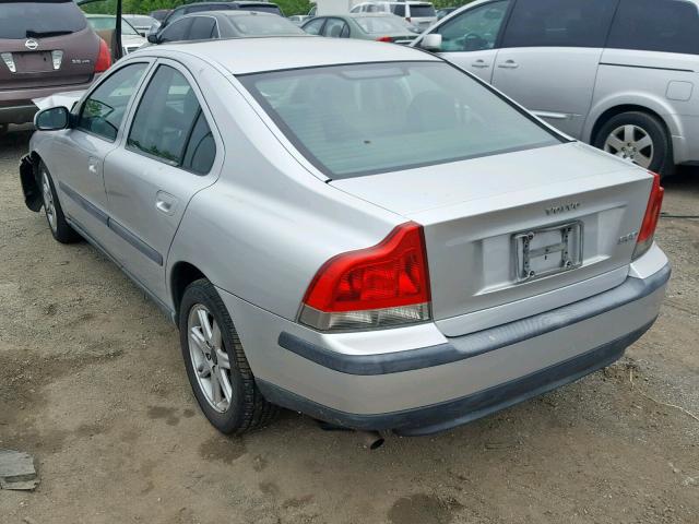 YV1RS61R322184692 - 2002 VOLVO S60 SILVER photo 3