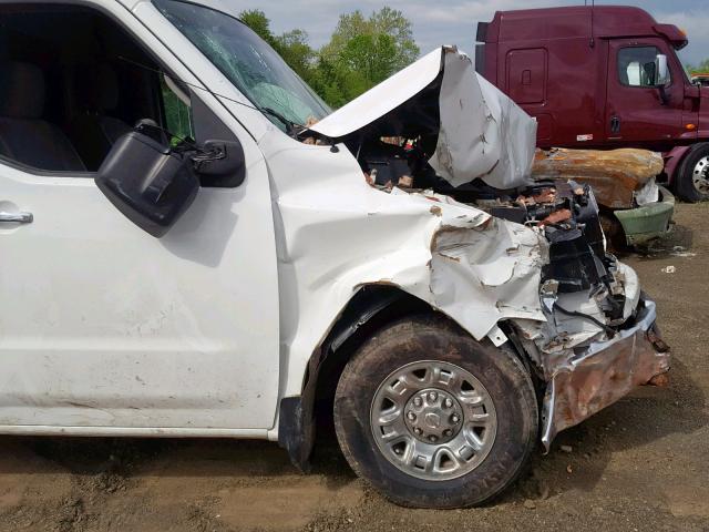 1N6BF0LY7FN803020 - 2015 NISSAN NV 2500 WHITE photo 9