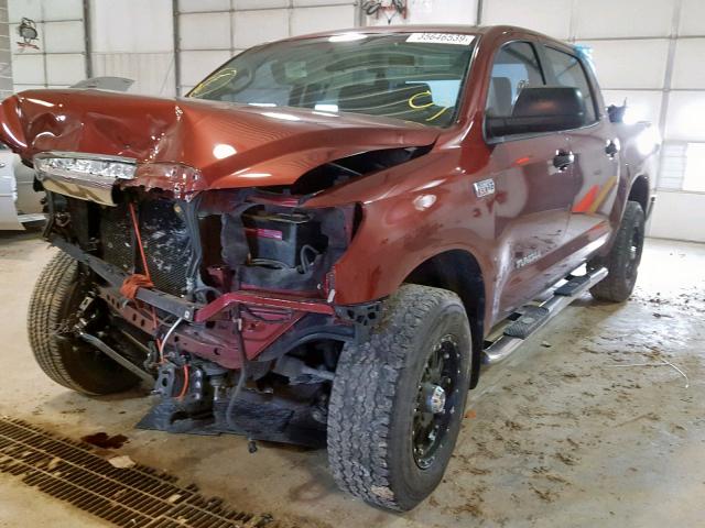 5TFDV54188X042762 - 2008 TOYOTA TUNDRA CRE RED photo 2