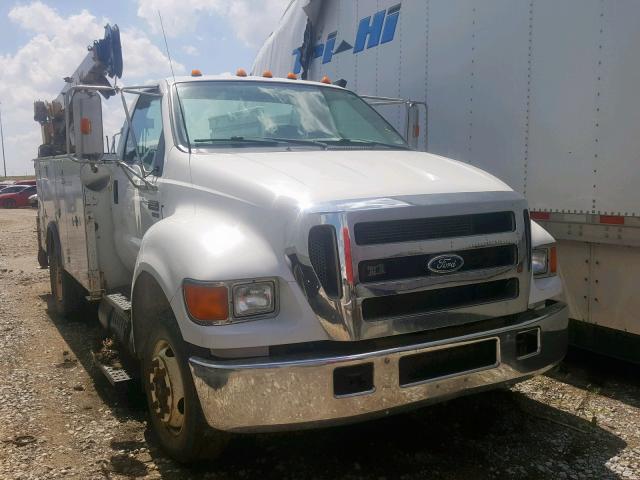 3FRNF65F94V687922 - 2004 FORD F650 SUPER WHITE photo 1