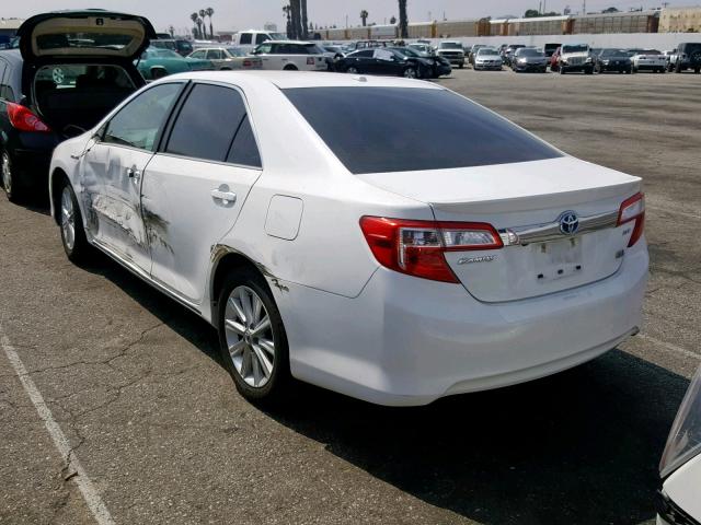 4T1BD1FK9CU010367 - 2012 TOYOTA CAMRY HYBR WHITE photo 3