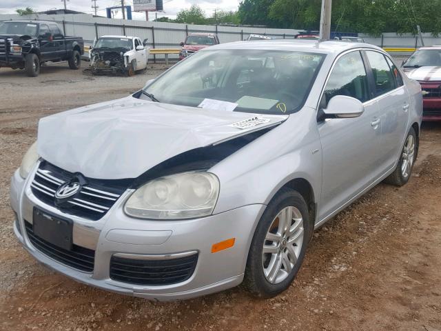 3VWEF81K97M088392 - 2007 VOLKSWAGEN JETTA WOLF SILVER photo 2