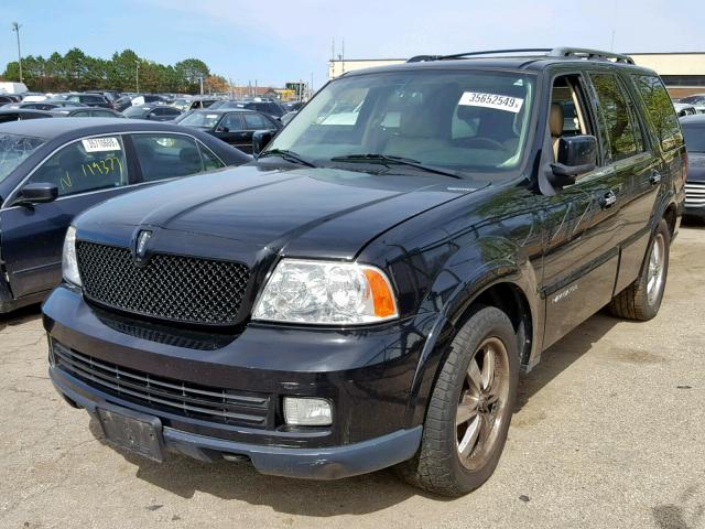 5LMFU28555LJ02791 - 2005 LINCOLN NAVIGATOR 黑色 照片 2