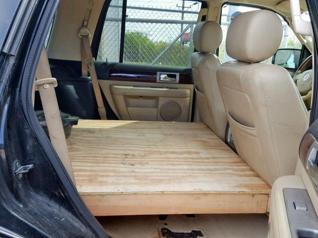 5LMFU28555LJ02791 - 2005 LINCOLN NAVIGATOR 黑色 照片 6