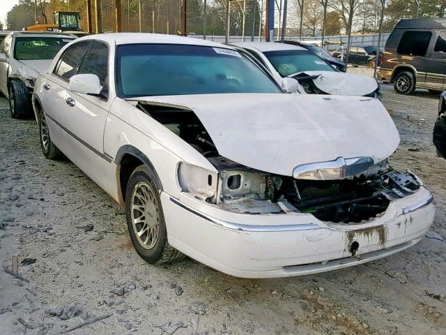 1LNHM82WXYY797003 - 2000 LINCOLN TOWN CAR S WHITE photo 1