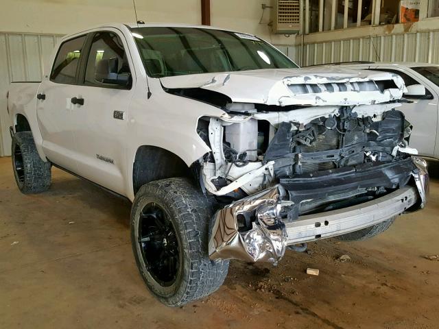 5TFDW5F14HX597489 - 2017 TOYOTA TUNDRA CRE WHITE photo 1