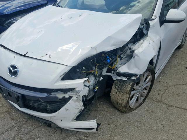 JM1BL1H55A1285408 - 2010 MAZDA 3 S WHITE photo 9