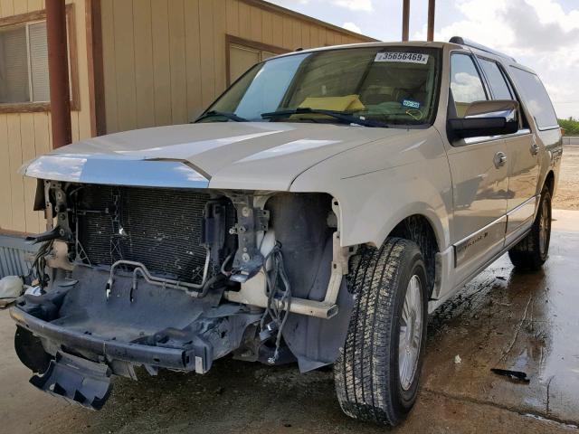 5LMFL27598LJ15150 - 2008 LINCOLN NAVIGATOR WHITE photo 2