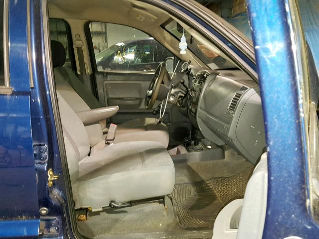 1D7HE28K85S288129 - 2005 DODGE DAKOTA QUA BLUE photo 5