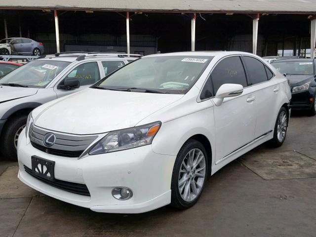 JTHBB1BA5A2025415 - 2010 LEXUS HS 250H WHITE photo 2