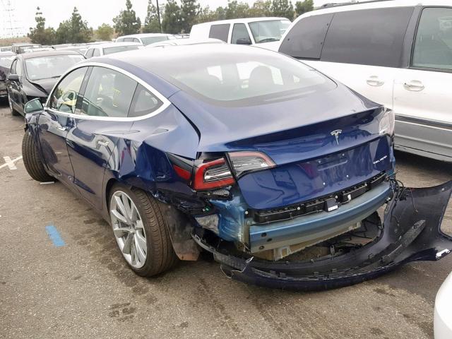 5YJ3E1EB9JF063857 - 2018 TESLA MODEL 3 BLUE photo 3