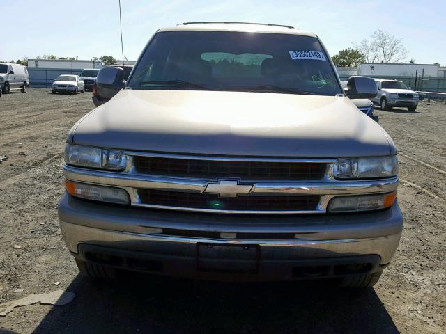 1GNEK13T81J147410 - 2001 CHEVROLET TAHOE K150 TAN photo 9