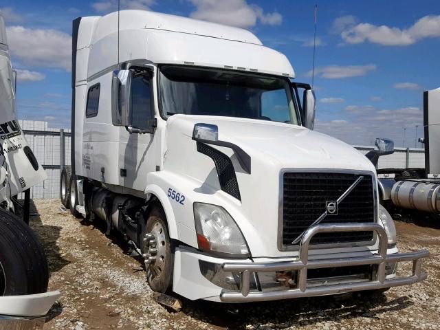 4V4NC9EH6GN958769 - 2016 VOLVO VN VNL WHITE photo 1