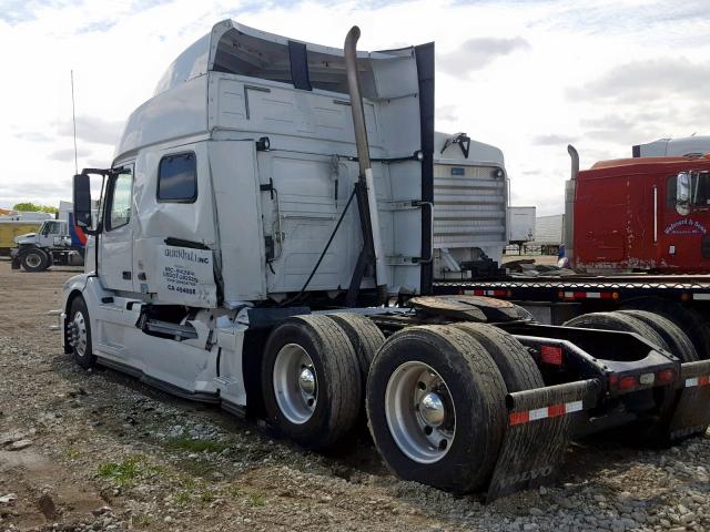 4V4NC9EH6GN958769 - 2016 VOLVO VN VNL WHITE photo 3